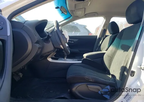 2015 Nissan Altima 2.5 from USA, damaged, VIN 1N4AL3AP8FN330334